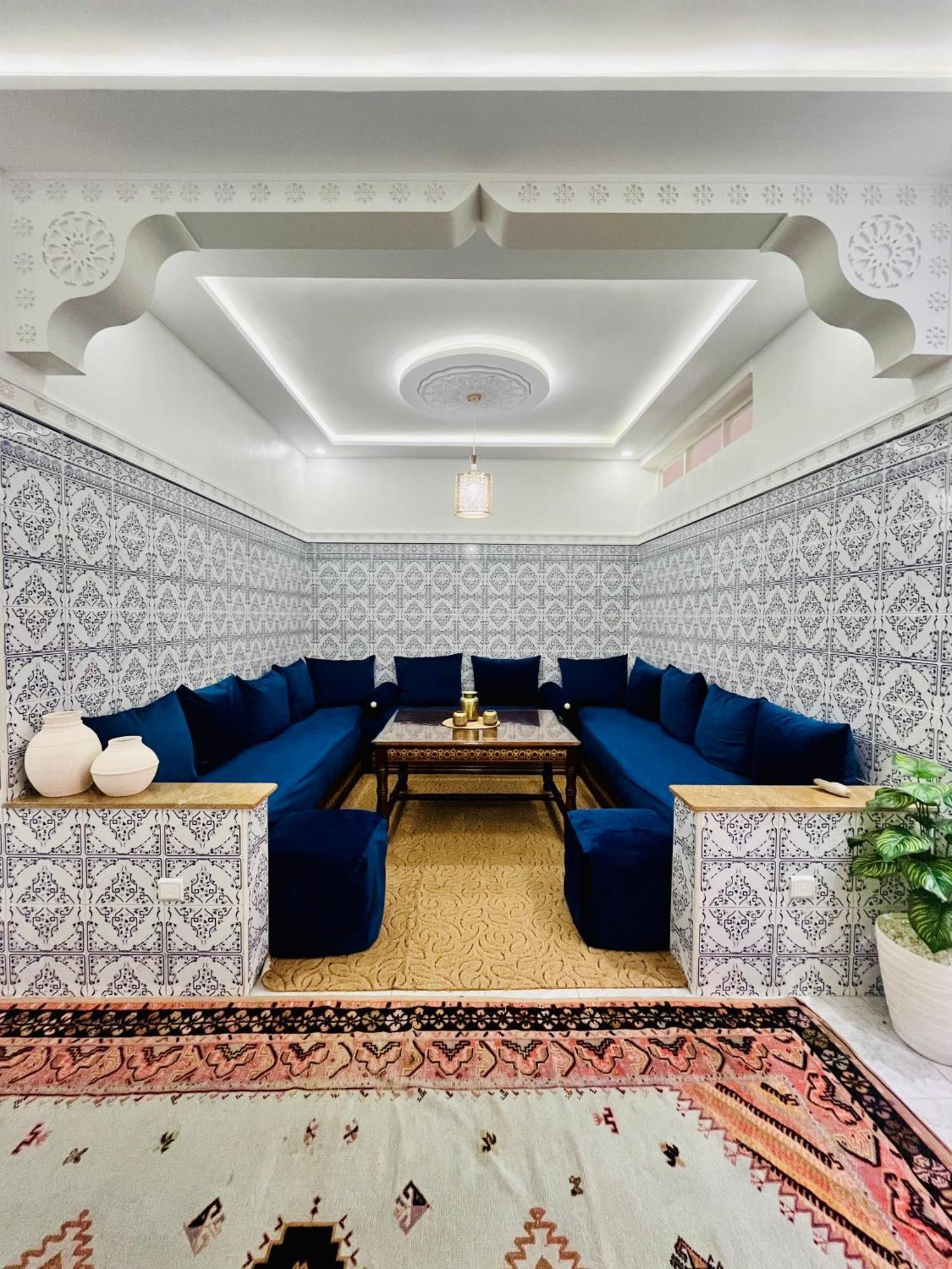 Apartment With Ac, Patio And Rooftop Appartement Climatise Avec Patio Et Toit Terrasse Марракеш Экстерьер фото